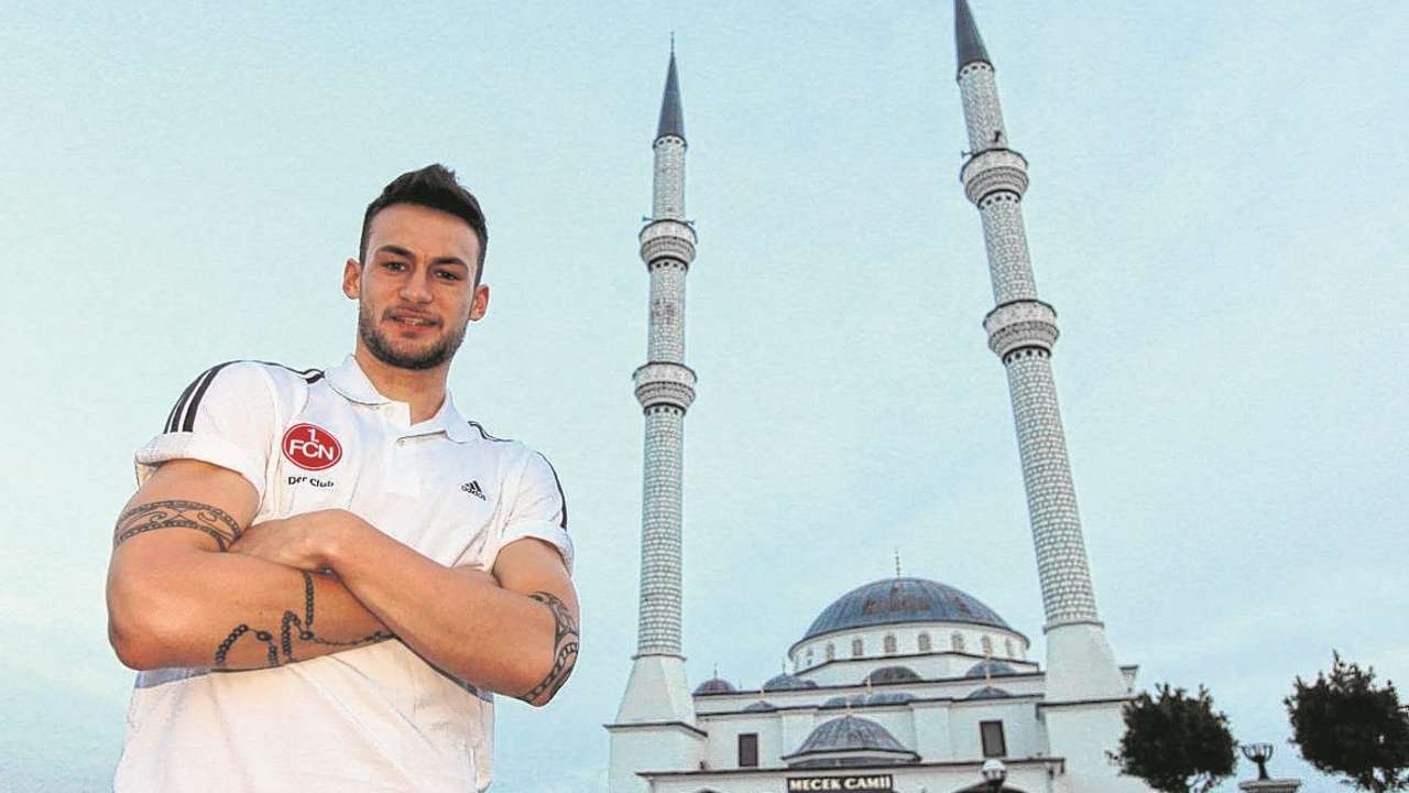 El futbolista alemán Danny Blum encuentra la paz al aceptar el Islam
