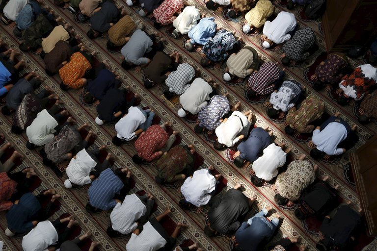 En este artículo exponemos y desmontamos diez populares mitos sobre el Islam que son falsos