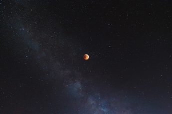 Argumentos sobre la Próxima Vida: La posibilidad del fin del universo (2)