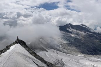 Un recordatorio sobre el significado de la vida al contemplar la muerte